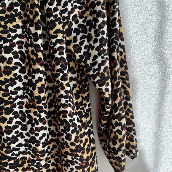 Westport Animal Print Blouse Size Small Long Sleeve Polyester Chic Classic - Picture 5 of 8